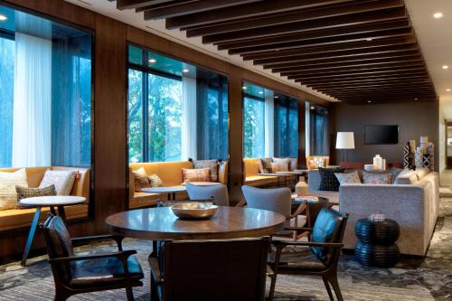 Queens Hotel | New York LaGuardia Airport Marriott