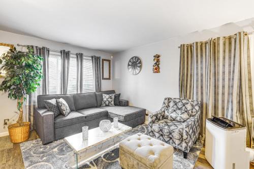 Vauxhall Haus | Newark Home with Deck and Fire Pit, 16 Mi to NYC!