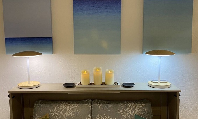 Hollywood South Central Beach Wohnung | New Reno 2nd Floor Studio, Schritte zum Strand, Beheizter Pool, Gated Parking