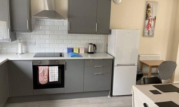 Balderton Haus | Newly Built 3 bedroom house with ample parking 1