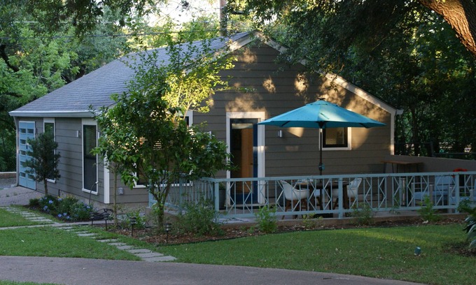 Allandale Haus | Retro Chic Full-Amenity Guest Home im Zentrum von Austin