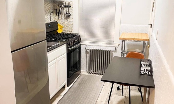 Cleveland Circle Wohnung | NEWLY RENOVATED APARTMENT STEPS FROM GREEN LINE BRIGHTON BROOKLINE