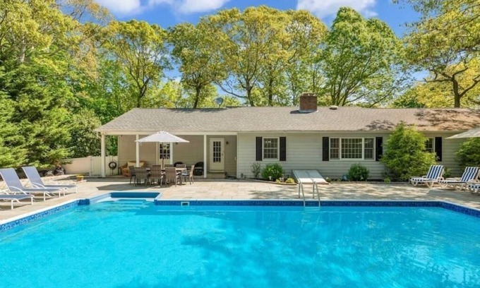 Laurel Haus | Newly Renovated Modern Home With Beach Access and Pool!