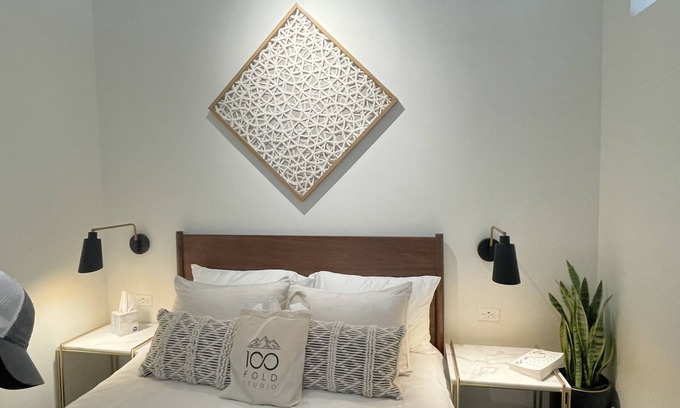 Lakeside Wohnung | Newly renovated, modern Lakeside apartment. Great location all year.