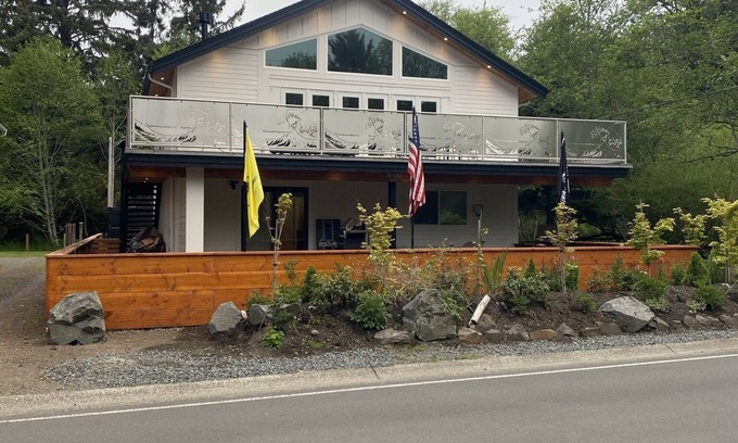 Cannon Beach Haus | Lage, Lage! Nur wenige Schritte vom Strand, Restaurants und Geschäften entfernt! 12 Schlafplätze
