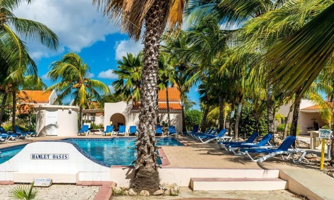 Hato Hütte | Neu renovierte Schritte von der Sea Hamlet Oasis 4 Toller Wohnraum im Freien
