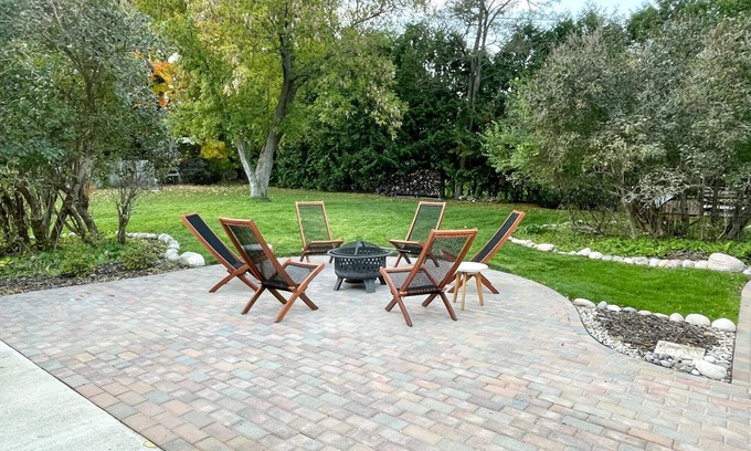 Harbor Springs Haus | Newly-Renovated Dog-Friendly Getaway!