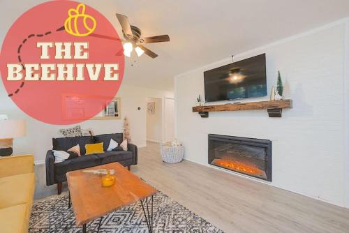 Central Newport News Haus | Next to CNU New Listing with Beautiful Finishes