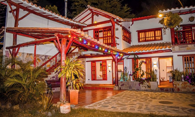 Curiti Bed & Breakfast | Nice bed & breakfast with WiFi in San Gil