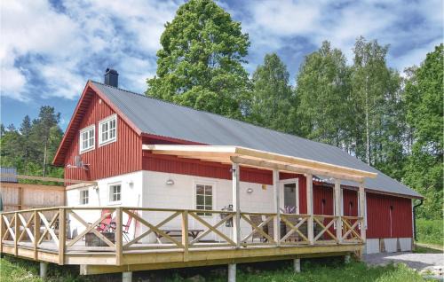 Rullan Haus | Nice Home In Långserud With Sauna