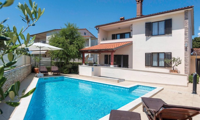 Valdebek Haus | Schönes Haus in Pula mit WLAN
