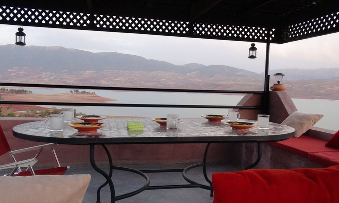 Bine el Ouidane Haus | Kleines hübsches Haus mit Terrasse mit Seeblick