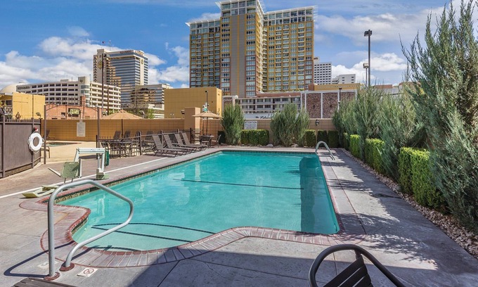 Downtown Reno Resort | Nachtleben & Outdoor-Spaß in Hülle und Fülle!