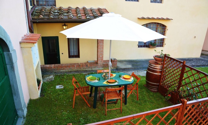 Lastra a Signa Haus | Nipitella House in the countryside