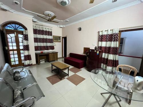 Gomti Nagar Wohnung | Nivas in Lucknow