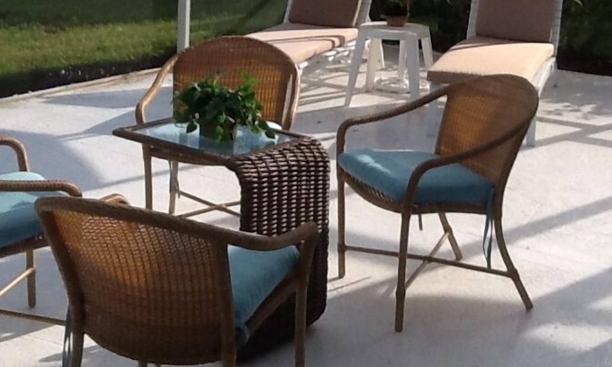 Vanderbilt Beach Villa | LIEBE DEN STRAND !! Zu Fuß zum Strand !! Beruhigender Brunnen !! Schwimmbad!!