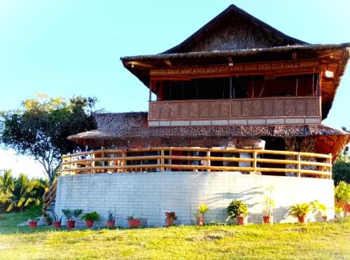 Dauin Haus | NoMa Mountain Getaway - Family Package