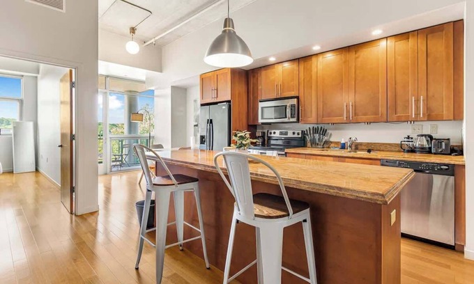 Ann Arbor Wohnung | North Campus 2B2B | Free Parking