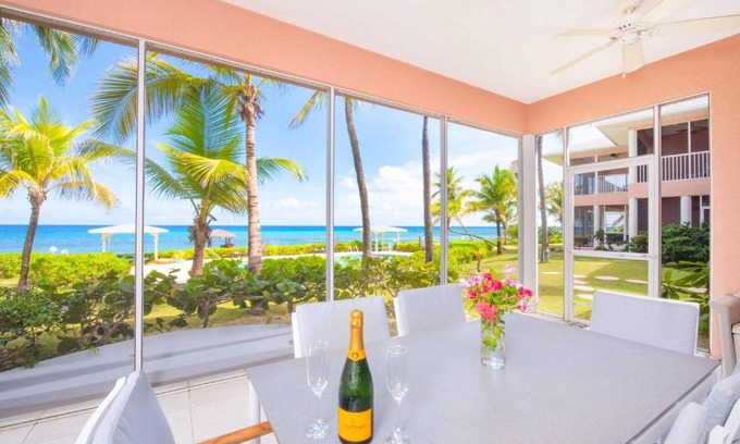 North Side Haus | Northern Lights 5 by Grand Cayman Villas & Condos