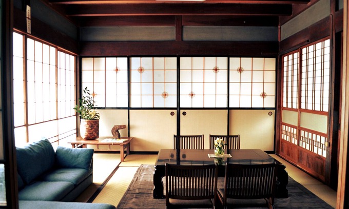 Shimada Haus | Nostalgic steam locomotive town ／ "Kuma-no-ya", an old private house for rent ／ A kitchen with seasonings for cooking your own meals ／ Shimada City, Shizuoka Prefecture