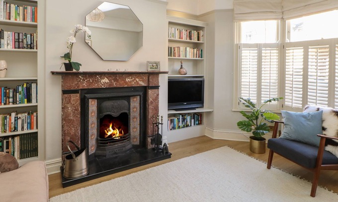 Sowerby Hütte | NUMBER 15, pet friendly, character holiday cottage in Thirsk