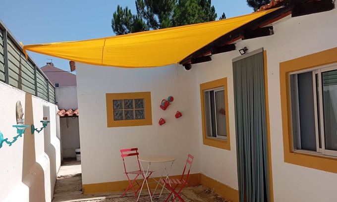 Sao Simao Haus | O Mundo da Lua - Galinheiro