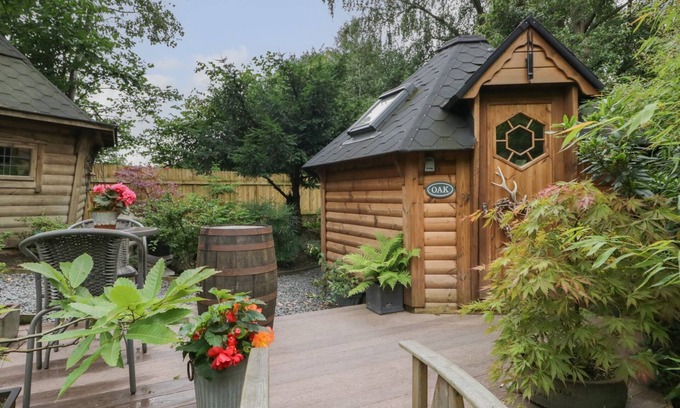 Haverthwaite Hütte | OAK, pet friendly, character holiday cottage in Ulverston