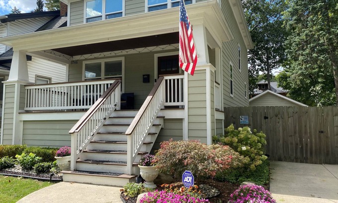 Royal Oak Haus | Oakdale Luxury Living