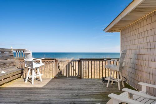 Kill Devil Hills Haus | OBX 4BR Oceanfront Cottage