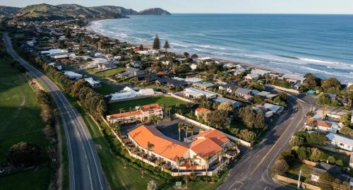 Wainui Hotel | Ocean Beach Wainui