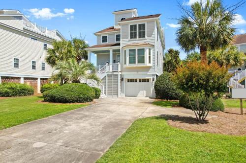 Litchfield by the Sea Haus | Ocean Breezes 4 Bedroom 4 Bath with Amenities