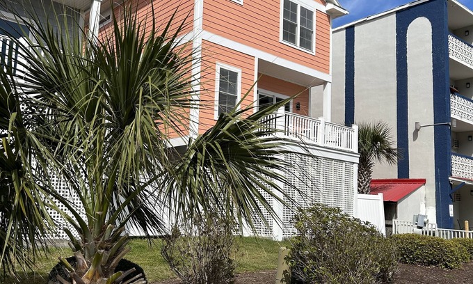 Myrtle Beach Haus | Ocean View Beach House