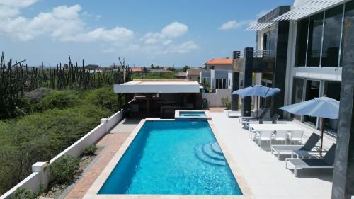 Alto Vista Wohnung | Ocean View Mansion 8 min to Palm Beach