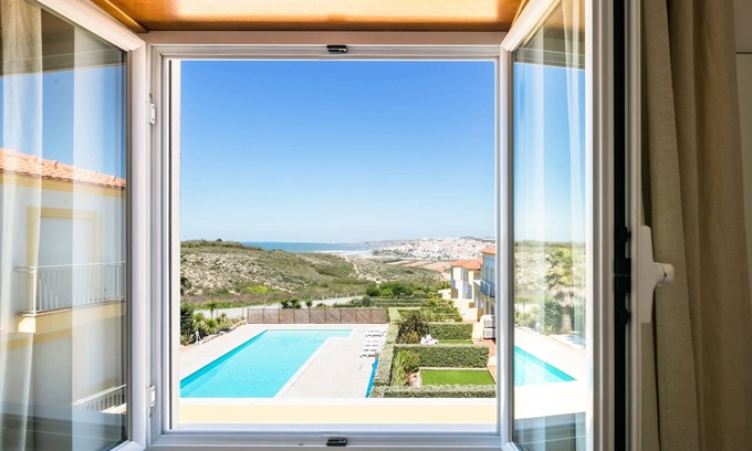 Atalaia Haus | Ocean view Villa with Shared Pool - SCRC
