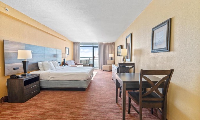 Myrtle Beach Haus | Oceanfront at the Landmark