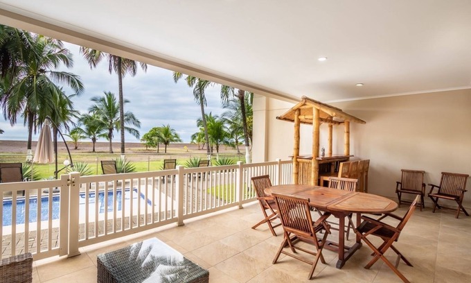 Barrio Los Faroles Eigentumswohnung | Oceanfront Beachfront Wohnung The Palms Jacó Beach Ferienwohnung 102 Costa Rica