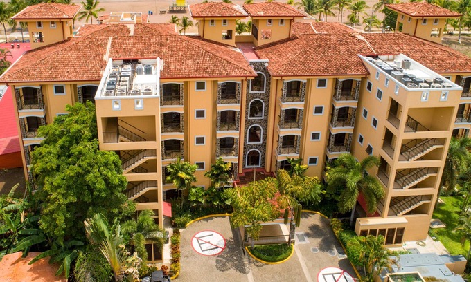 Barrio Los Villalobos Wohnung | Wohnung direkt am Meer mit Pool, gehobene Atmosphäre und tolle Lage!