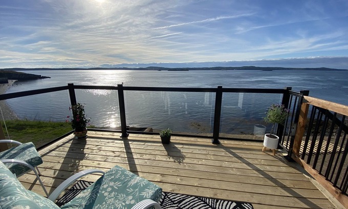 Wilsons Beach Haus | Oceanfront home in the heart of Wilson’s Beach