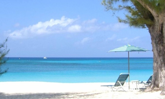 Seven Mile Beach Eigentumswohnung | Luxusvilla am Meer, Seven Mile Beach