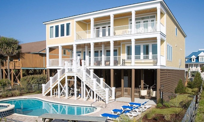 Long Bay Estates Haus | Oceanfront Myrtle Beach Home - Schlafmöglichkeiten für 26. 8 Schlafzimmer + 8. 5 Badezimmer!