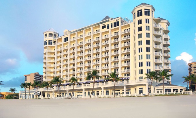 East Fort Lauderdale Resort | OCEANFRONT Two Bed Suite! Located Directly On The Sand! Beautiful Resort!