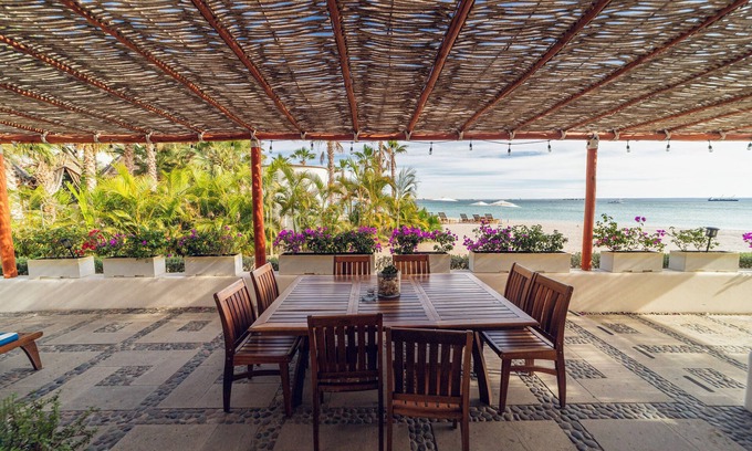 La Paz Villa | Beachfront Villa Nautilus at Puerta Cortes Resort, Oceanfront Villa Nautilus in La Paz