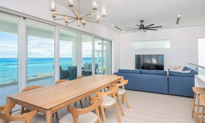 Northwest Point Wohnung | Oceans 9 LUXE 4 BR Villa / West Bay