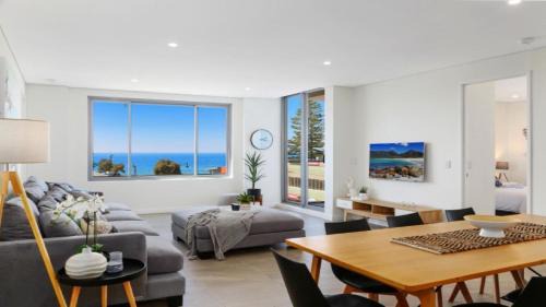 Terrigal Haus | Oceans Edge #7 Accom Holidays