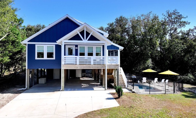 Duck Haus | Oceanside- Private Pool, Dogs Welcome-OD2, Sea Dog Escape