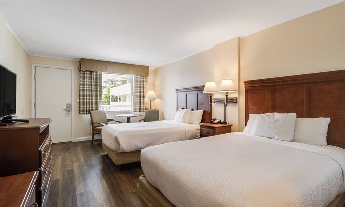 South Rehoboth Hotel | Oceanus Motel