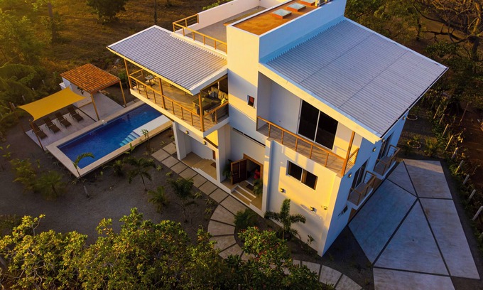Playa Negra Haus | OCEANVIEWS AND SHORT WALK TO PLAYA NEGRA IN GATED COMMUNITY WITH SECURITY