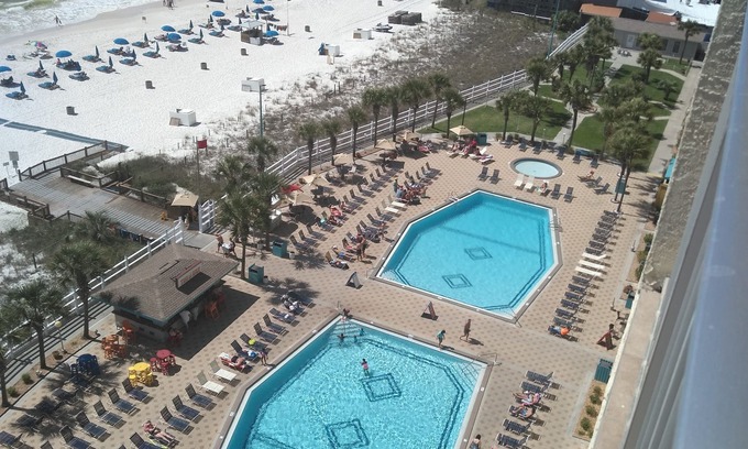 Thomas Drive Hotel | The Summit Condo, Buchen Sie Mai / Juni direkt am Strand mit KOSTENLOSEN STÜHLEN AM STRAND!