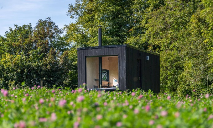 Plush Kabine | Off-Grid Eco Cabin Nestled in Nature ft Warm Wood Fire