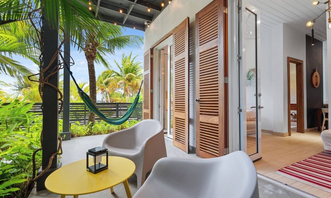 Placencia Wohnung | OHANA - DOWNDEH Cosy new apartment ON the beach IN Placencia village